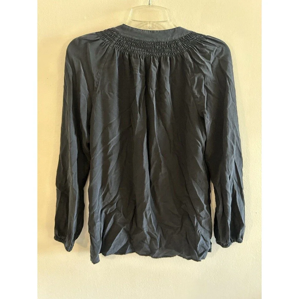 Lilly Pulitzer Elsa Size XS Black Puff Sleeve Split V-Neck Buttons 100% Silk